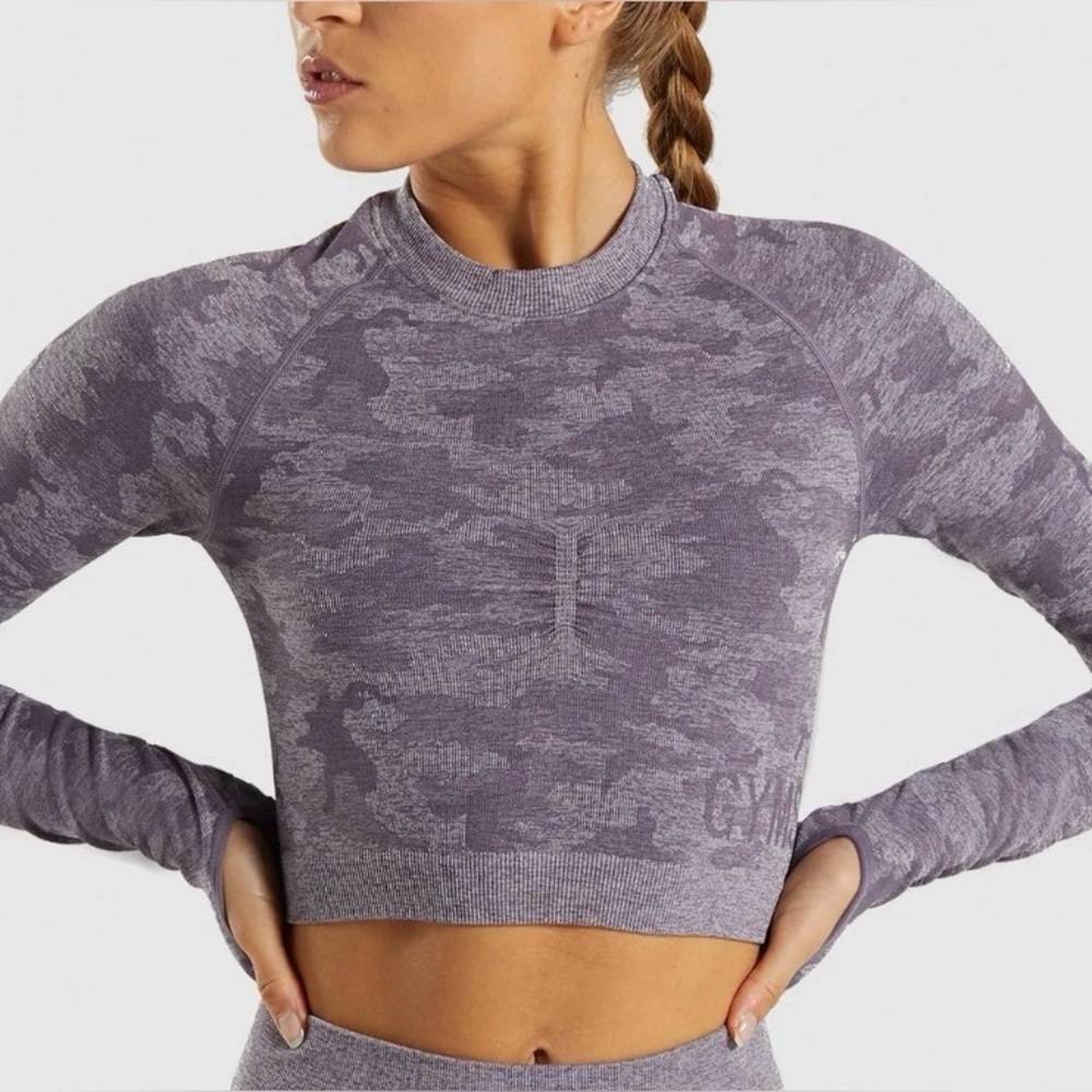 Gymshark Camo Seamless Long Sleeve Cropped Lavender Gray Pullover Dance Top XS?